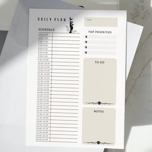 Celestial Moon Daily Planner, Hourly Planner, 30 Minute Intervals, Witchy Planner, Witchy Journal, Gothic Planner, Celestial Stationary