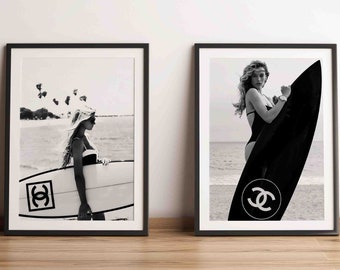 Set di 2 Surfer Girl Surfboard Fashion Print, Luxury Designer Lover Wall Art, Home Decor Photography Premium Quality Picture Designer Poster