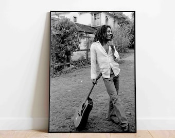 Bob Marley Gitarre Poster Print, Jamaican Reggae Sänger Vintage Retro Hope Road 1976 Kunst Fotografie Premium Qualität Bild Home Decor