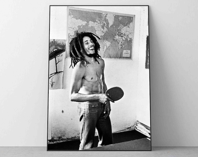 Bob Marley Table Tennis Poster Print, Jamaican Reggae Singer Vintage Retro Hope Road 1976 Art Photography Premium Quality Picture Home Decor