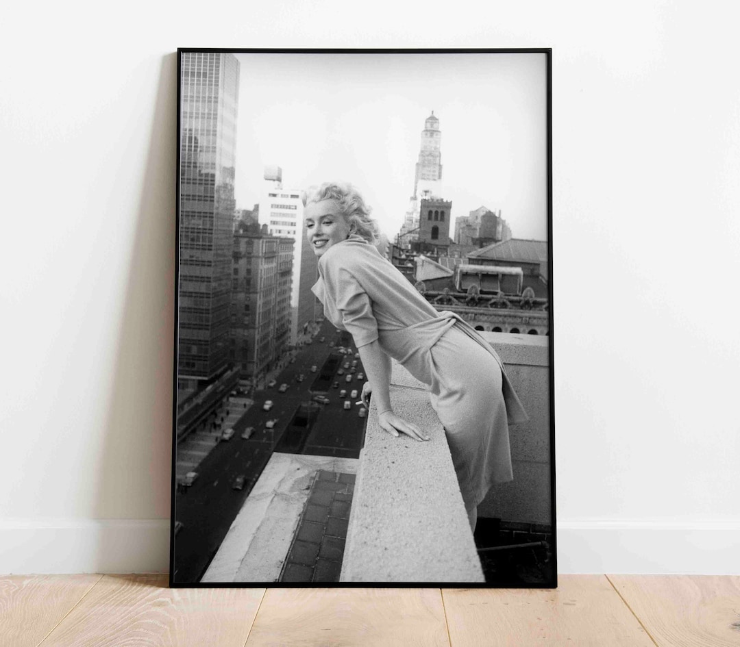 Marilyn Monroe Hotel Poster, Vintage Black and White Print Actress ...