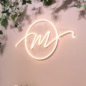Letrero de neón con iniciales circulares personalizadas, letrero de neón para bodas, luz de neón LED con letras personalizadas para dormitorio, letrero de neón para negocios.