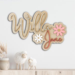 Placa con nombre de maestro personalizada, margarita, letrero con nombre de maestro, letrero con nombre retro, placa con nombre elegante, regalo para maestro, regalo de guardería, placa con nombre de oficina