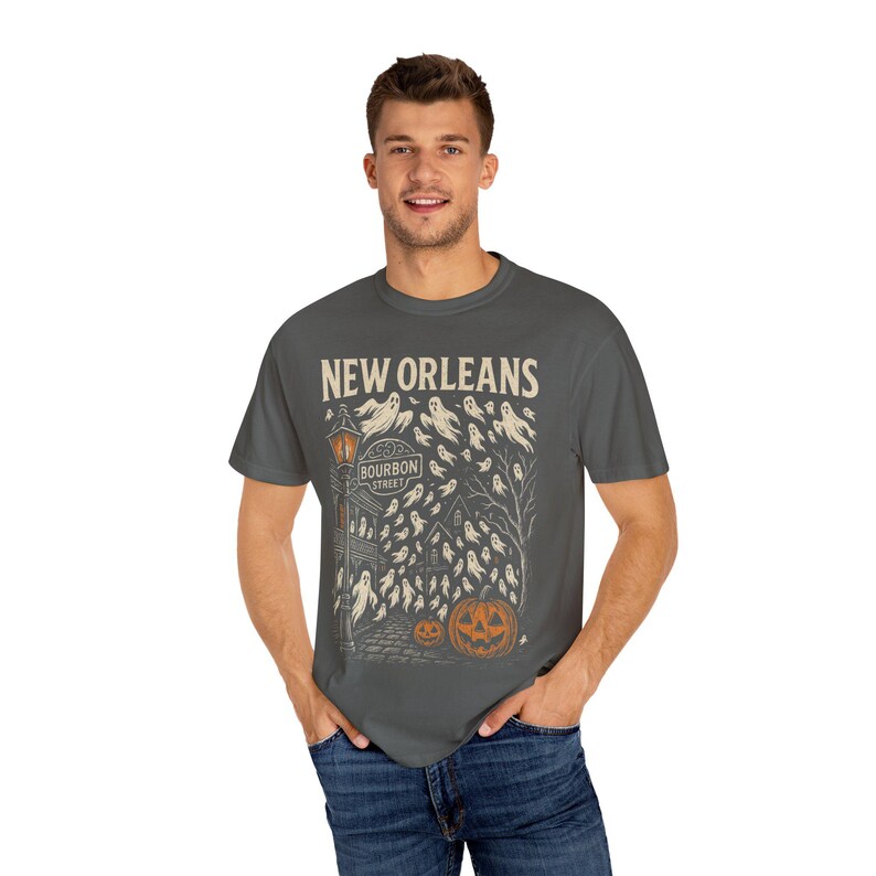 T-shirt New Orleans Ghosts, Spooky T-shirt, Halloween-shirt, Louisiana Ghost Haunting T-shirt, shirt Bourbon Street Haunted Tour, historische stad - afbeelding 6