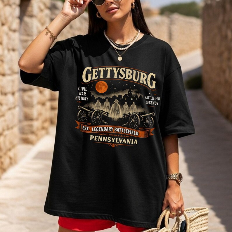 Gettysburg Battlefield Graphic T-shirt | Pennsylvania Civil War History | Gettysburg PA | Ghost, Haunted Shirt | Halloween | Battlefield Tee