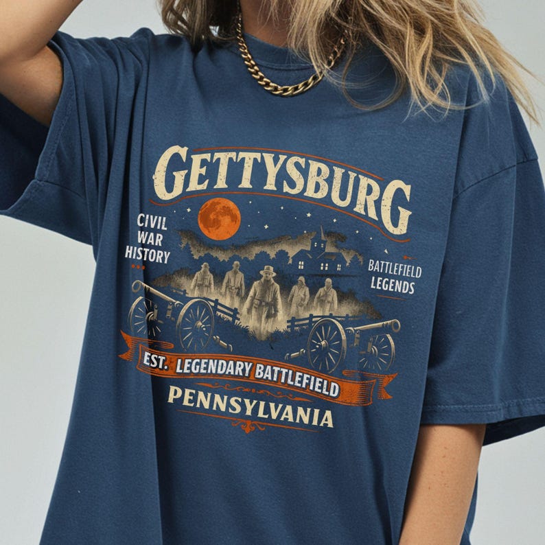 Gettysburg Battlefield Graphic T-shirt | Pennsylvania Civil War History | Gettysburg PA | Ghost, Haunted Shirt | Halloween | Battlefield Tee