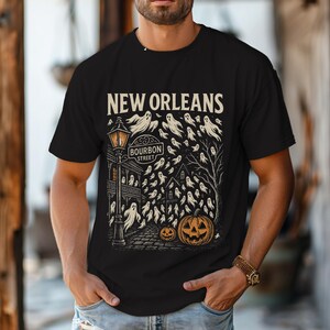 T-shirt New Orleans Ghosts, Spooky T-shirt, Halloween-shirt, Louisiana Ghost Haunting T-shirt, shirt Bourbon Street Haunted Tour, historische stad - afbeelding 3