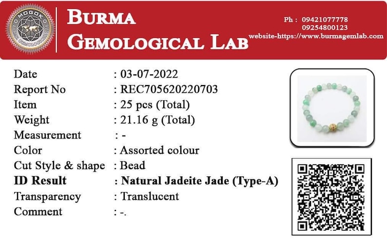 Pode incluir: Um bracelete de jade jade&iacute;ta com 25 contas, pesando 21,16 gramas. O bracelete &eacute; transl&uacute;cido e tem uma cor variada. O n&uacute;mero do relat&oacute;rio &eacute; REC705620220703 e a data &eacute; 03-07-2022.