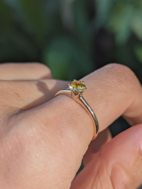 Classic Solid Gold 9ct / 14ct / 18ct Solitaire Pr… - image 5