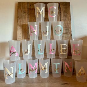 Bicchiere Eco Cup da 30 cl Nomi, bicchiere di compleanno personalizzato, battesimo, regalo personalizzato per gli ospiti di nozze in vetro, personalizzazione del bicchiere