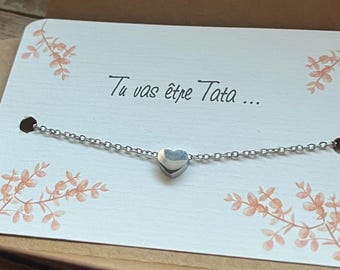 Pregnancy announcement for auntie with a necklace and the message: You're going to be an aunt! Presented in a pretty personalized envelope - auntie gift - announcement