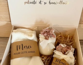 Geschenkbox mit Socken, Eselsmilchseife, verzierter Kerze, Wellness-Geschenkset, Duftset für Mama, Oma, Patentante, Lehrerin