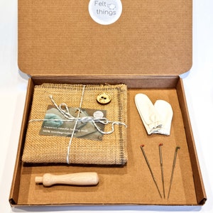 Beginners Needle Felting Kit, Needle Felting Tools, Needle Felting Supplies, Starter Kit, Super Saver Kit