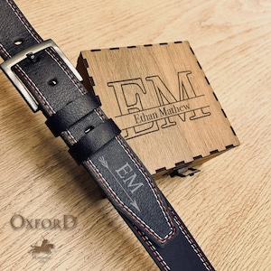 Aangepaste leren riem + houten kist / Cadeau man / Gepersonaliseerde veganistische leren riem heren / Vaderdagcadeauset / Cadeau jubileum man