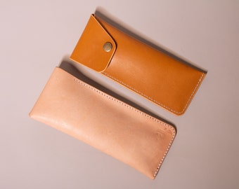 Funda fina para gafas / Estuche minimalista para gafas / Fabricado a mano con cuero australiano / Regalo personalizado