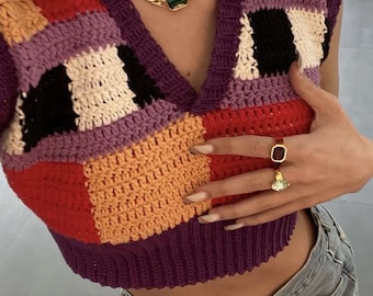 Emma chamberlain rainbow sweater cheap