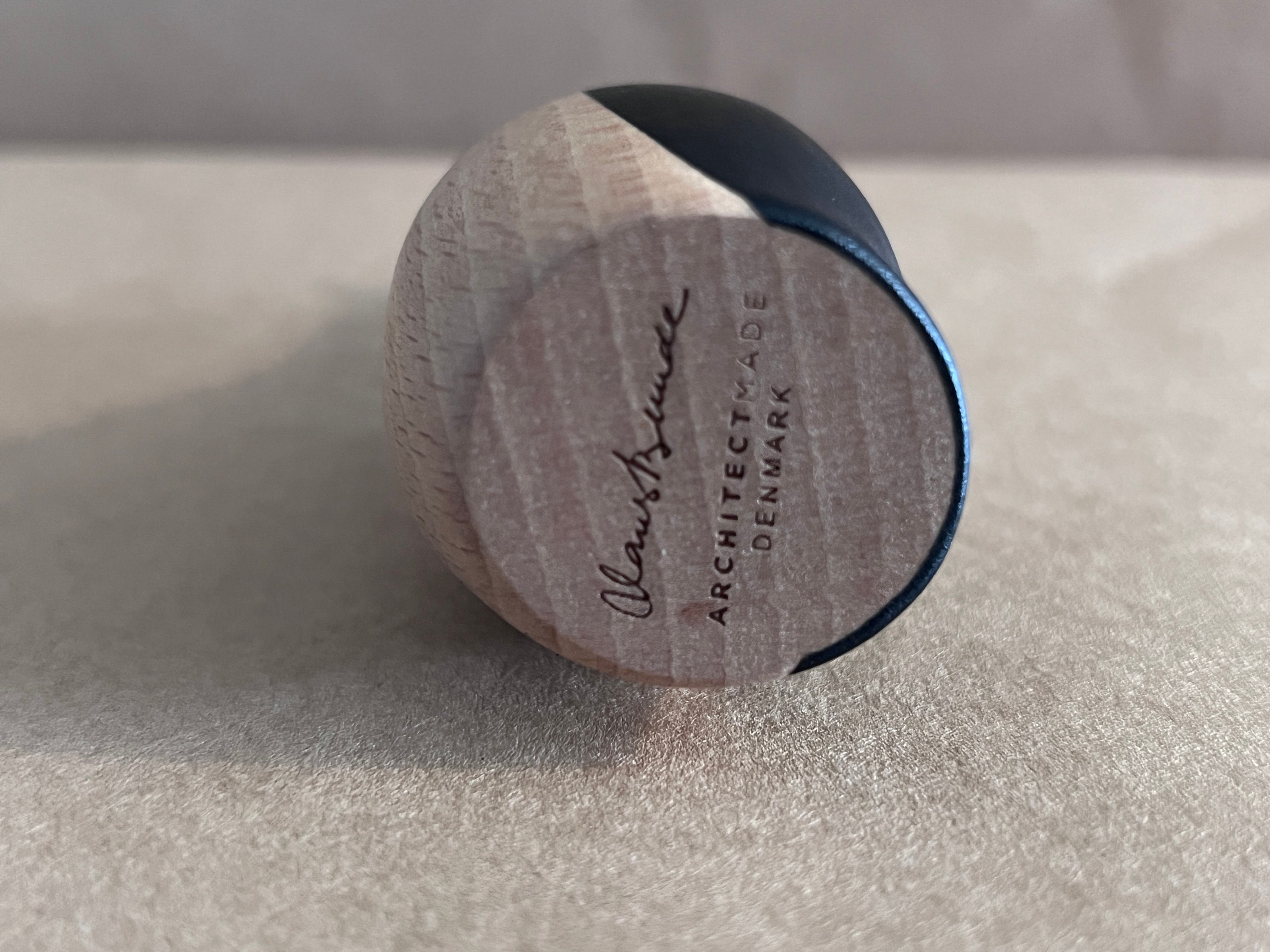 Architectmade Penguin Mini in Beechwood | Designed by Bunde