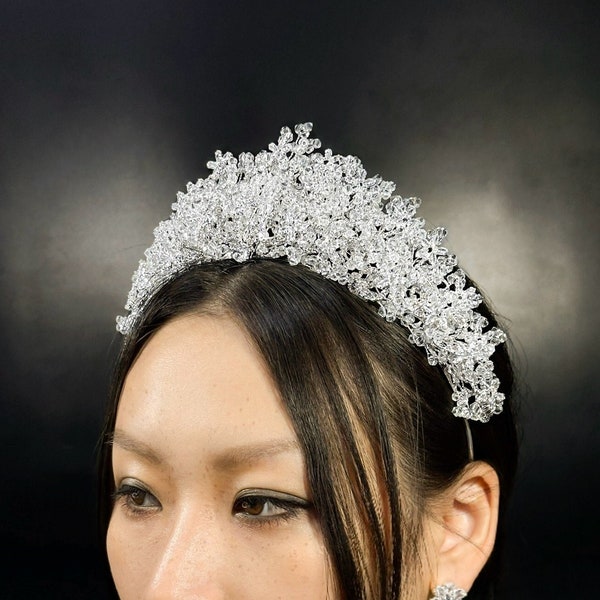 Swarovski Zircon Wedding Tiara,Royal Crown, Bridal Crown, Quinceanera Tiara, Wedding Headpiece, Silver Crown, Queen crown