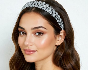 Swarovski Bridal Hair Accessory. Wedding Tiara, Princess Tiara, Crystal Tiara, Bridal Headpiece, Quinceanera Tiara, Silver Tiara.