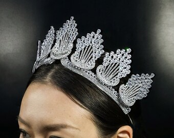 Swarovski Zircon Bridal Crown. Wedding Tiara, Quinceanera Tiara, Crystal Tiara, Queen Crown, Bridal Headpiece, Crown, Tiara.
