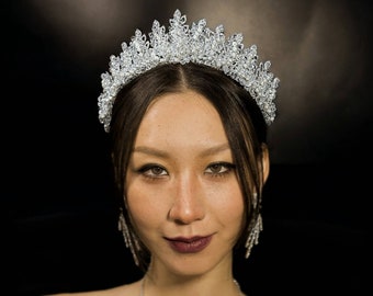 Swarovski Zirkon Haarschmuck. Braut Tiara, Kristall Hochzeit Tiara, Perlen Tiara, Silber Tiara, Brautkrone, Quinceanera Tiara,