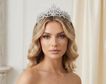 Luxe zirkoon bruidstiara – handgemaakte kristallen kroon voor bruiloft, elegante bruidszendspoel