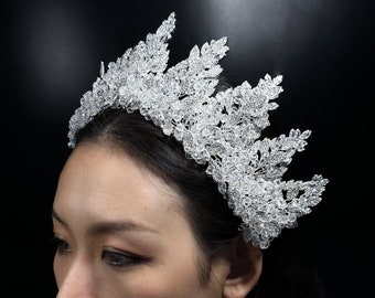 Corona nuziale con zirconi Swarovski. Diadema nuziale, diadema Quinceanera, diadema di cristallo, corona della regina, copricapo da sposa, corona, diadema.