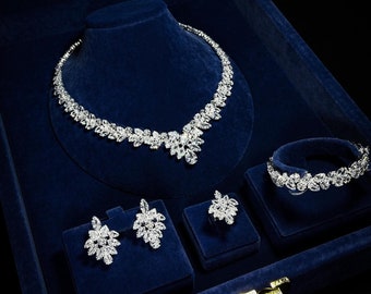 Exquisites Hochzeitsschmuckset - Swarovski-Zirkonia-Halskette, Armband, Ohrringe und Ring, luxuriöses Geschenk
