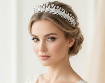 Elegante bruidstiara met zirkoon en parel | Klassieke zilveren rhodiumkroon voor bruiloft, handgemaakte sprankelende zendspoel voor bruid