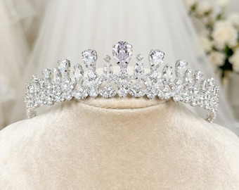 Luxe kristallen druppelvormige bruidstiara - zilveren zirkonia diamanten bruiloftkroon
