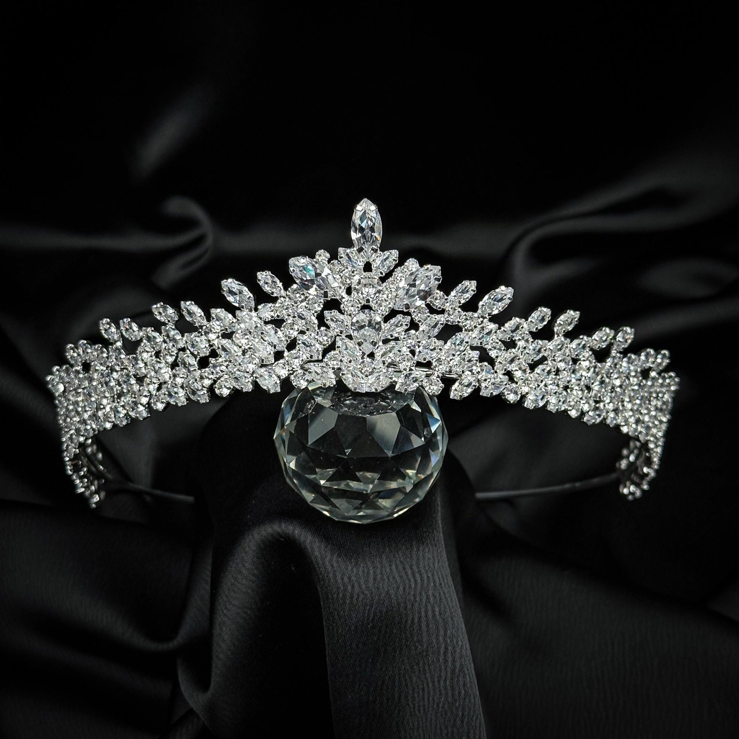 ? Host Pick Crown Champagne Pearls/Smoky Crystals Replay live sale Monday 8/3 ?✨⚡️ main image 4