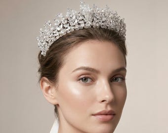 Bruidstiara met parelblad – Elegante zirkoonbruiloftkroon voor tijdloze bruiden