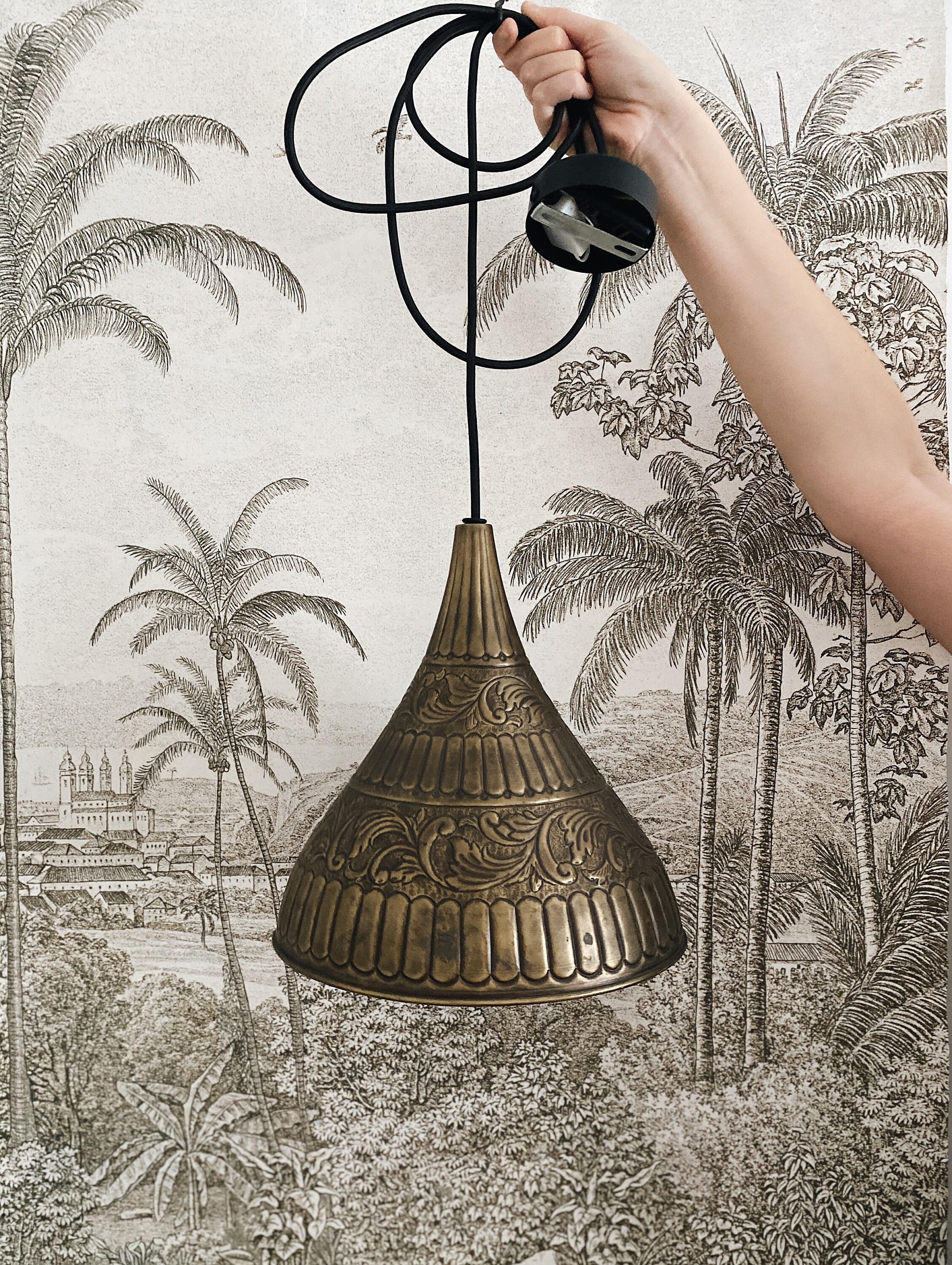 Old brass 2024 light fixtures