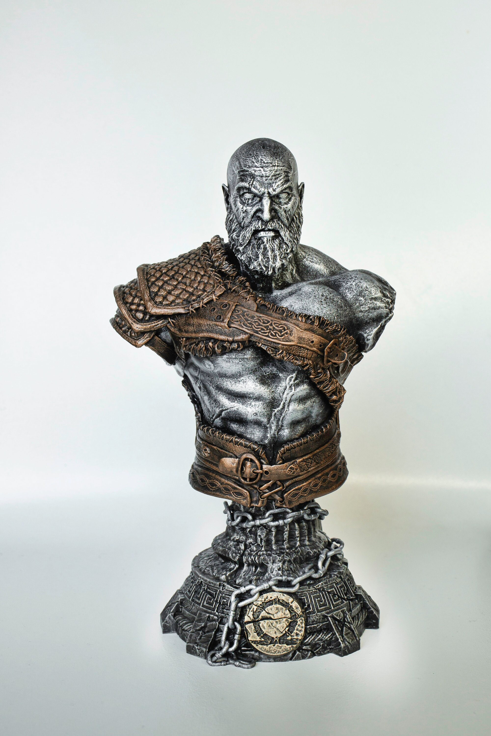 Busts and bas-reliefs of famous people - Kratos God of War