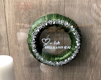 Türkranz Acrylglas handbemalt I personalisierter Kranz I einzigartiger, handgefertigter Türschmuck I Geschenk für Hochzeit I Hochzeitsdeko