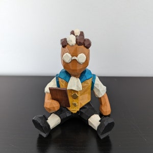 Sea of Thieves inspired Chief Trader Mollie Shipmate figure