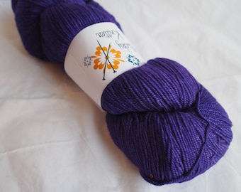 Plucky Bello Fingering - Petunia - Plucky Knitter yarn