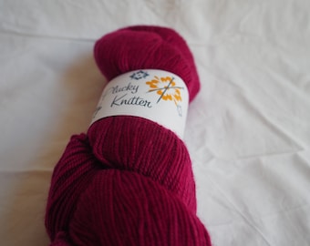 Plucky Bello Fingering - Rouge - Plucky Knitter yarn