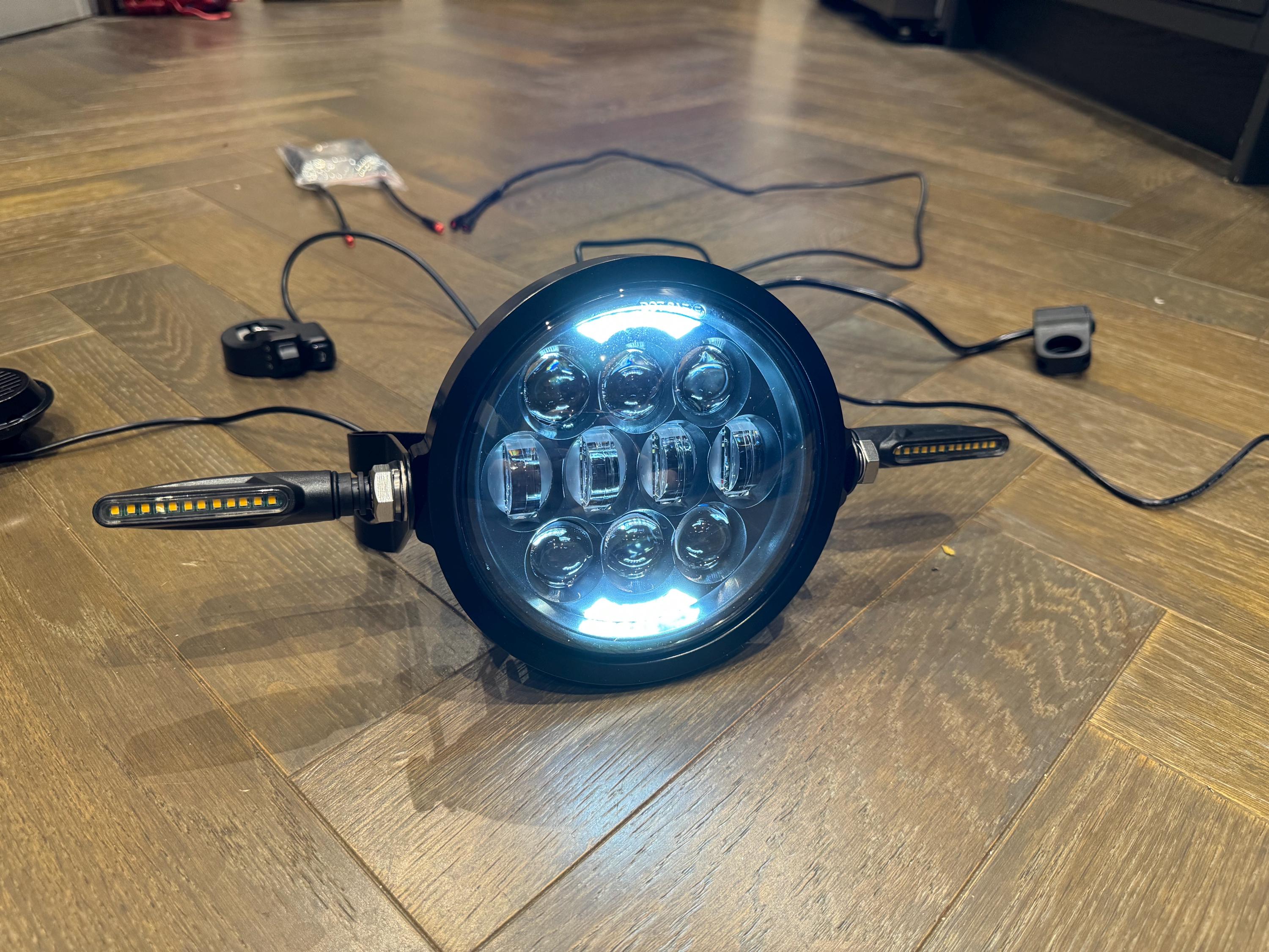 #SWITCH ライト Super73 ZX ZG S1 R, Independent Headlight, Horn and Indicator