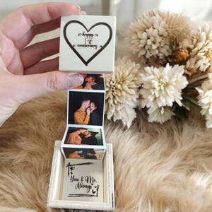 Scatola regalo personalizzata con foto per il primo anniversario di matrimonio, con apertura a strappo, in carta – Unica, ricordo fotografico del primo anniversario di matrimonio per lui o per lei