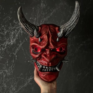 Japanese Oni Demon Mask with Lights wearable, Red Oni mask Wearable, Creepy Demon mask, Red Hannya mask, Samurai mask, Wall mask, Cosplay