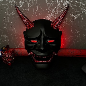 Japanese Traditional Hannya Mask, Samurai mask Wearable, Demon mask, Black and Gold Hannya mask, Kabuki mask Oni mask, Wall mask, Cosplay