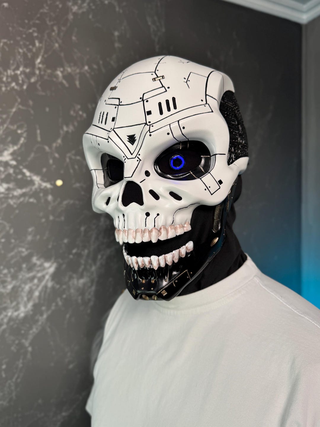 Cyberpunk Skull Mask With Moving Jaw, Blue LED Eye, Cosplay