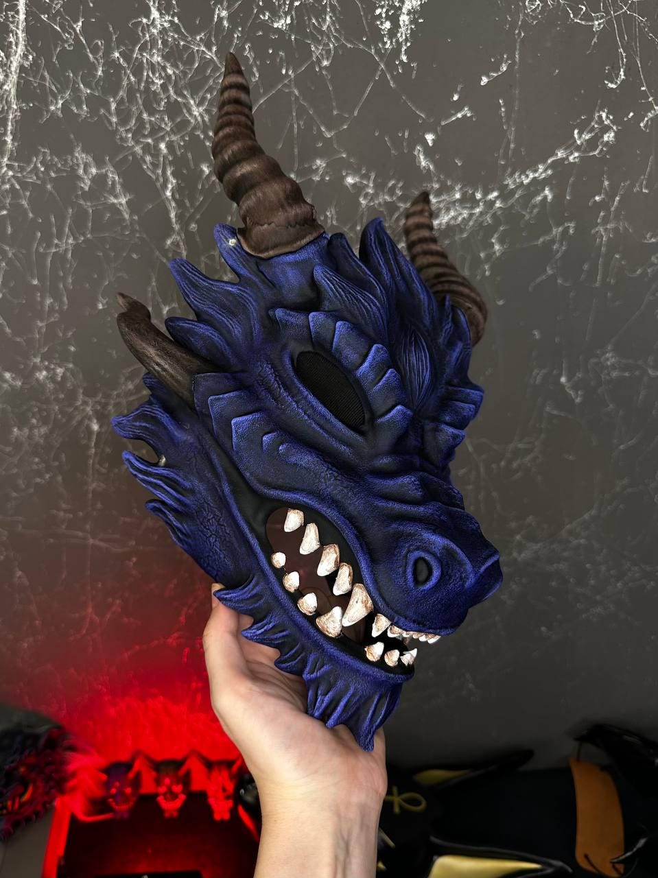 日本のドラゴンマスク：着用可能なハロウィンドラゴンコスチューム