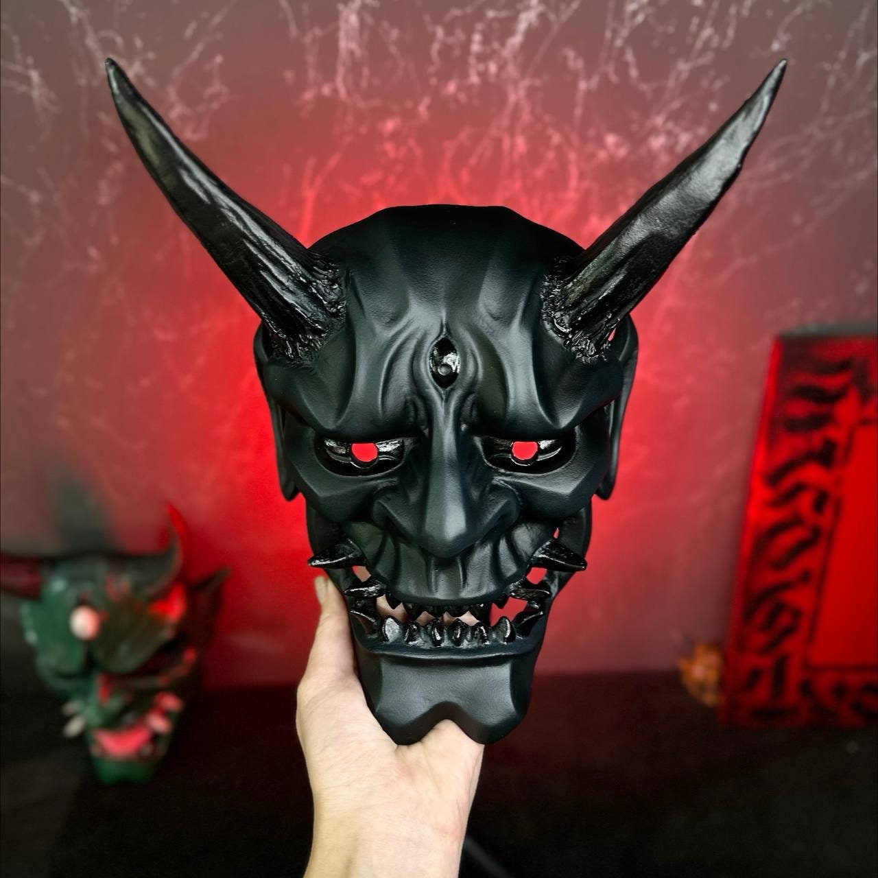 Total Black Oni Mask Wearable, Japanese Devil Mask, Japan Style Wall Decor, Noh Mask, Kabuki Mask, Cosplay Demon Mask, Devil Mask Wear, image size:1280x1280