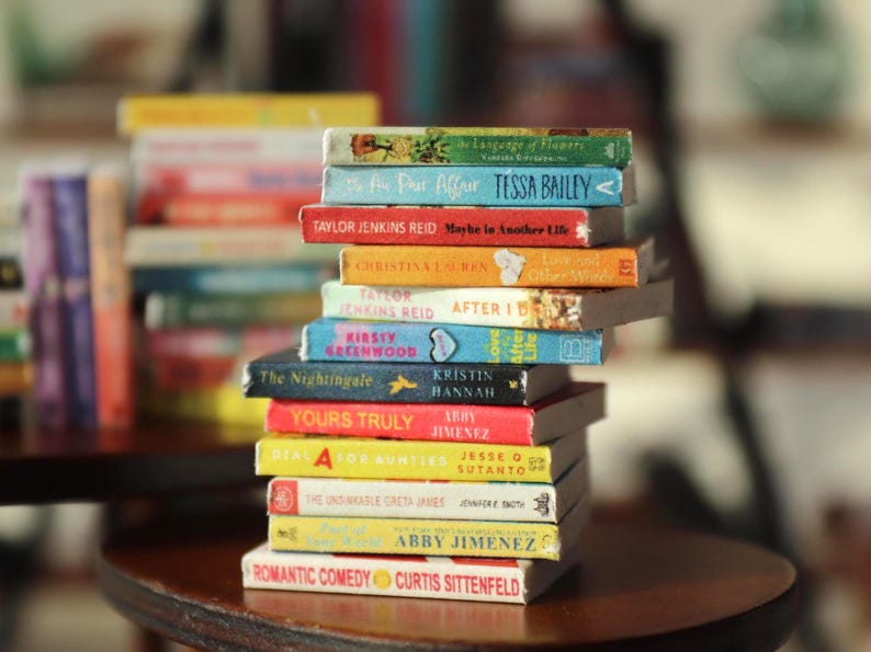 Colección de libros de romance contemporáneo imprimibles. Juego de 32 portadas en miniatura para casas de muñecas. Escala: 1/12. imagen 2