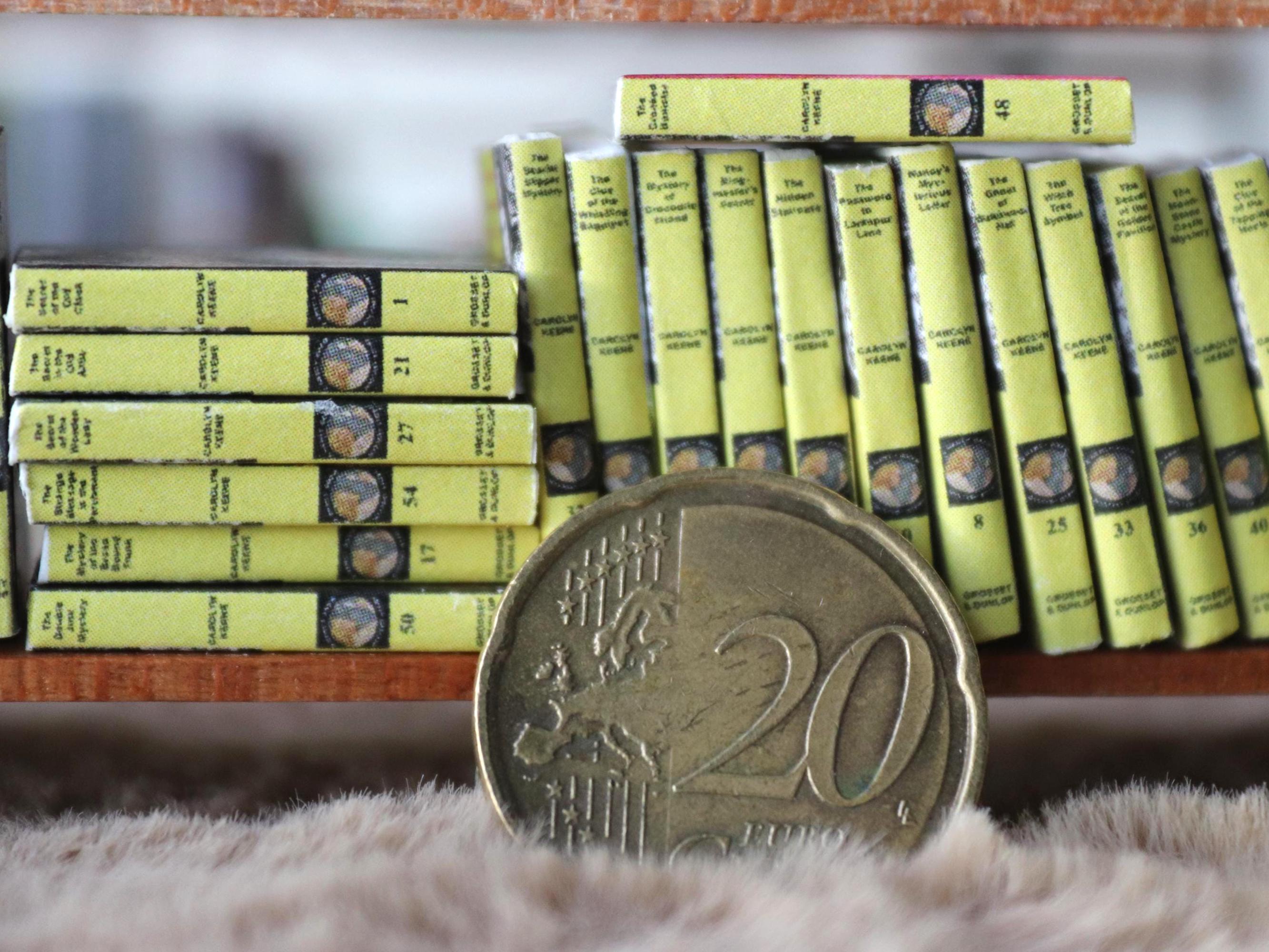 6 Libri In Miniatura Scala 1:12 Nancy Drew Mistery Per Casa Bambole - Nuovi UK