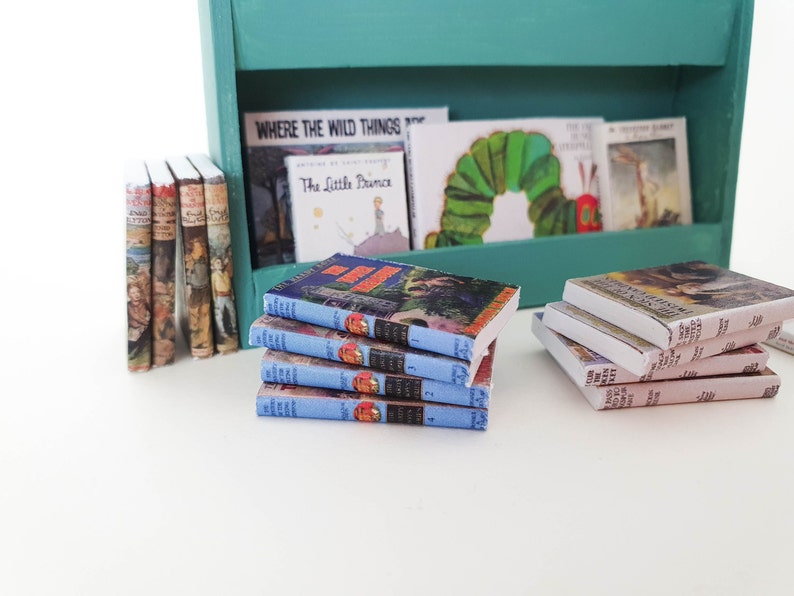 Imprimable 27 Couverture de livre miniature Ensemble de collection de livres classiques pour enfants Échelle : 1/12 image 5