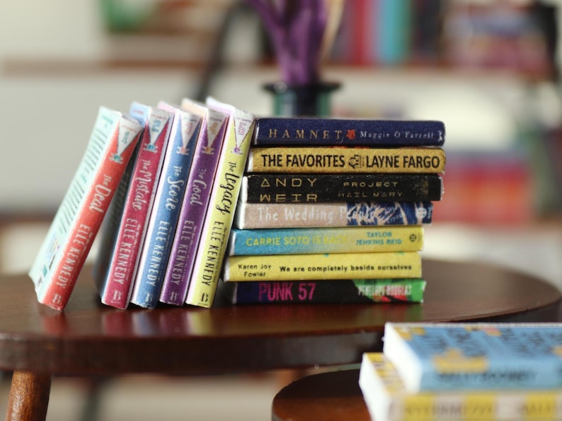 Printable Bestseller Books Collection 32 Miniature Book Covers Set for Dollhouses Scale: 1/12 image 2
