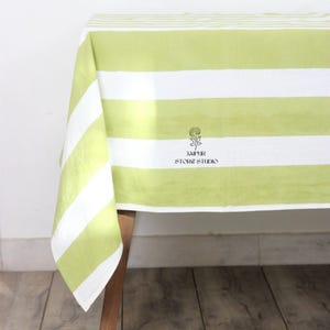 Met de hand bedrukt groen gestreept katoenen tafelkleed